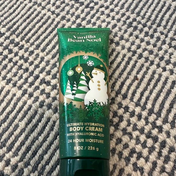 x NEW. Bath & Body Works Vanilla Bean Noel Ultra Shea Body Cream, 8 Ounces - Picture 2 of 3